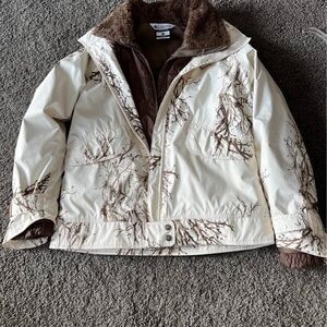 Columbia Women's Snow Jacket in Cream and Brown